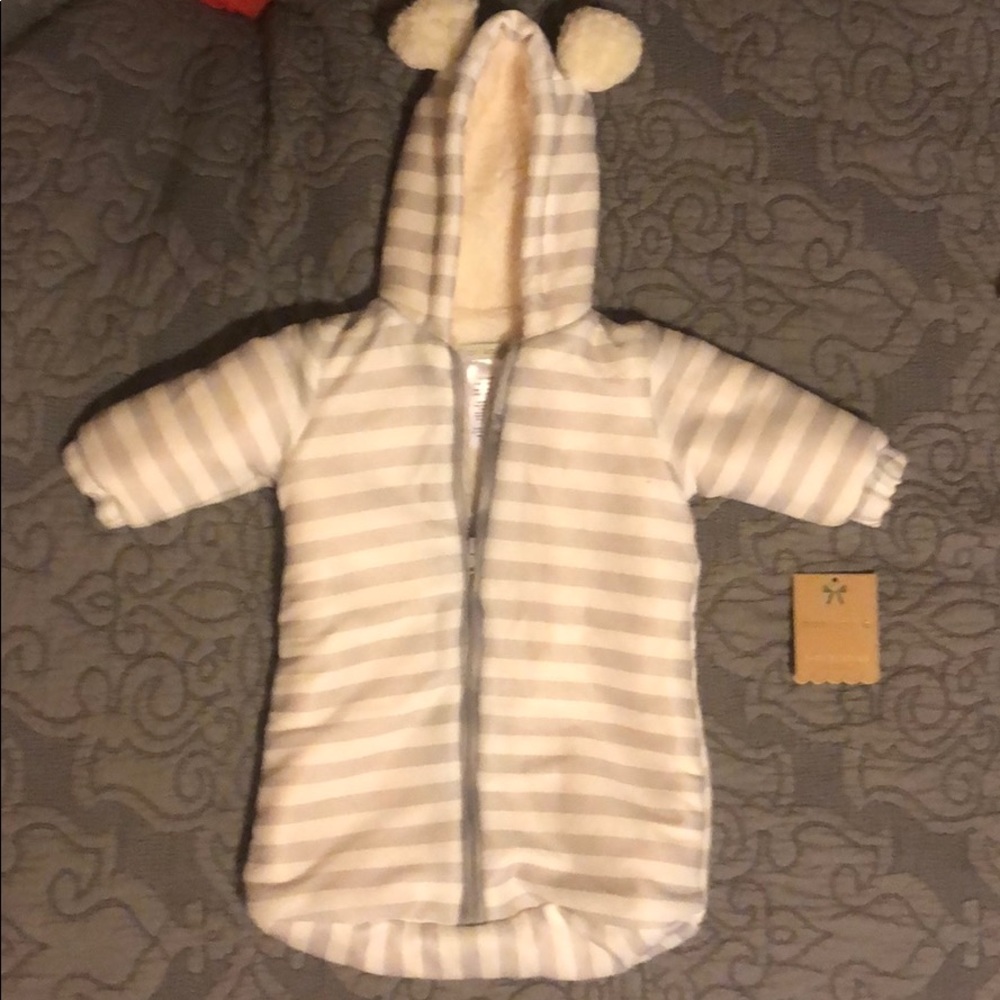NWT monlapin baby bunting
